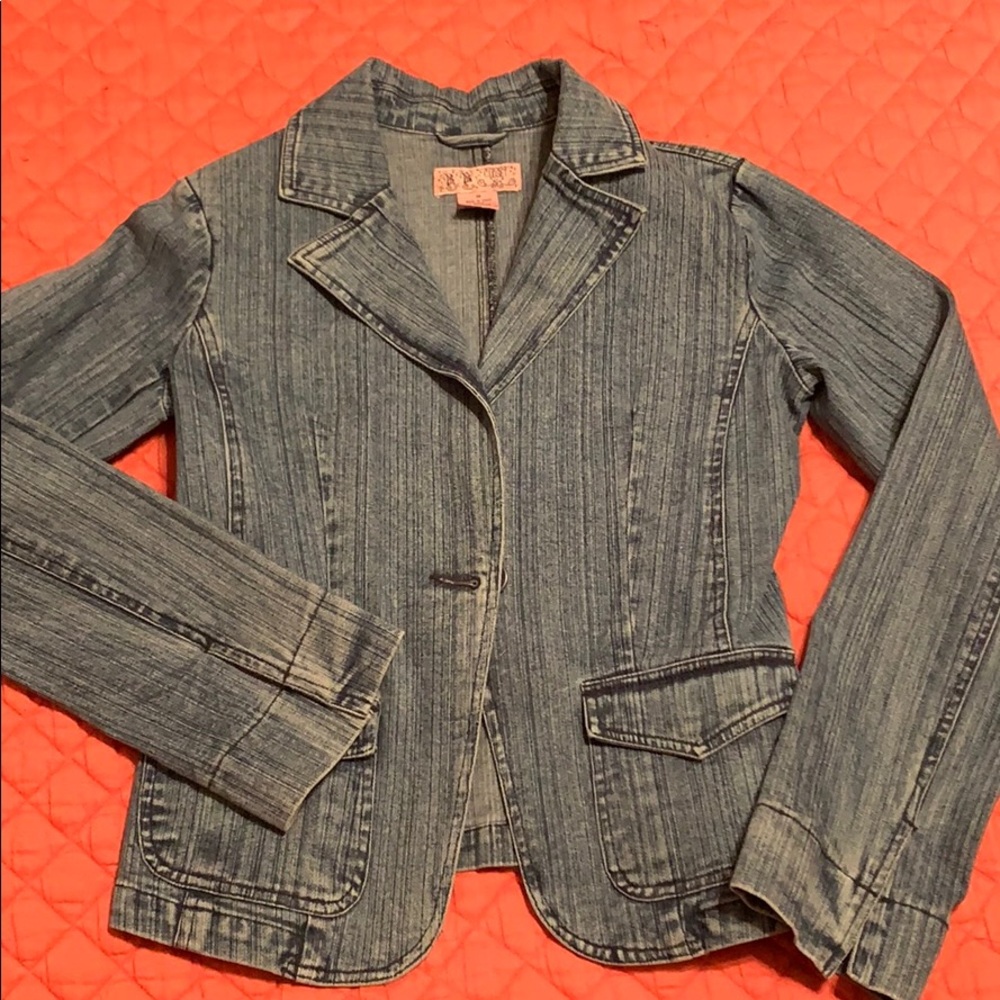 😊 2 for $10 😊 Denim fitted Jacket bell sleeves